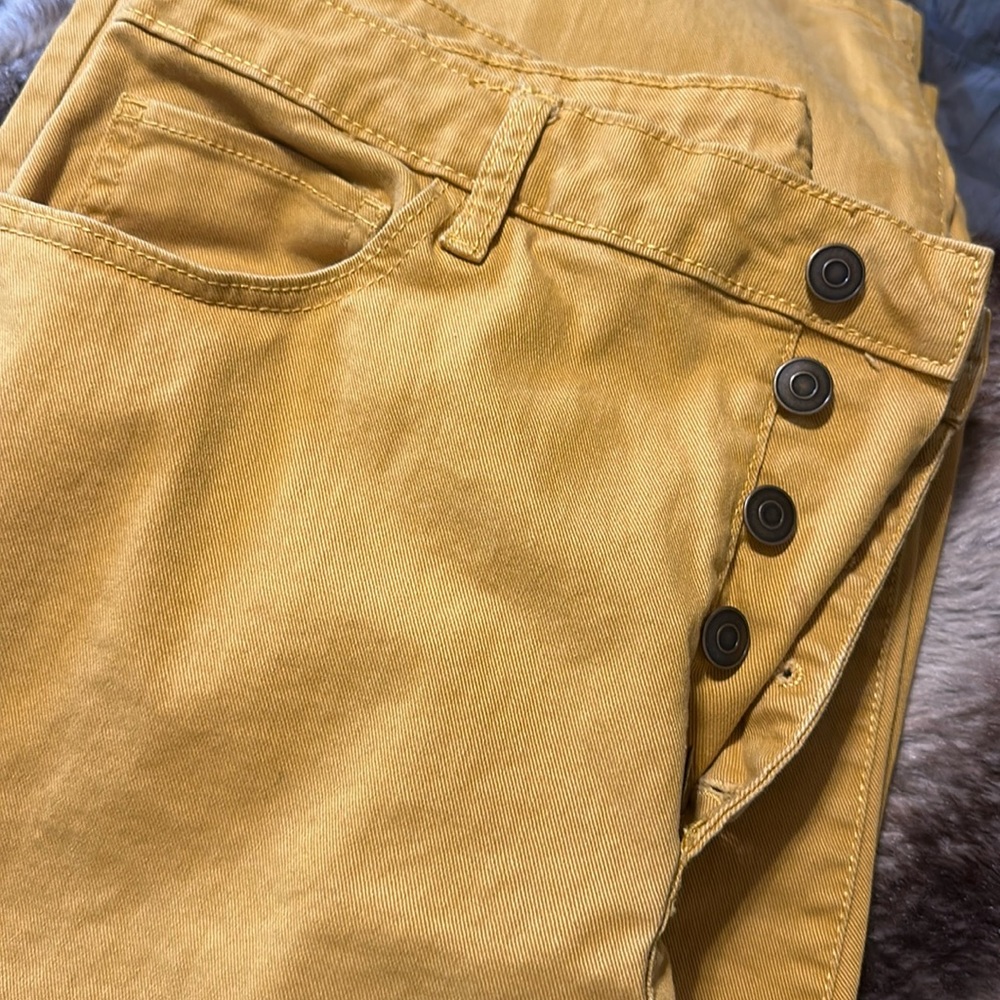 Mustard wide leg cropped jeans / capri